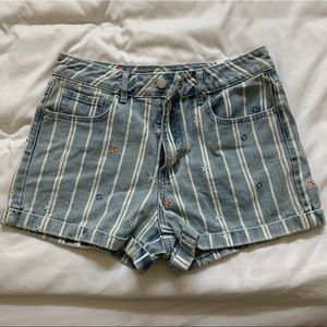 New Pacsun Daisy Mom Shorts W27